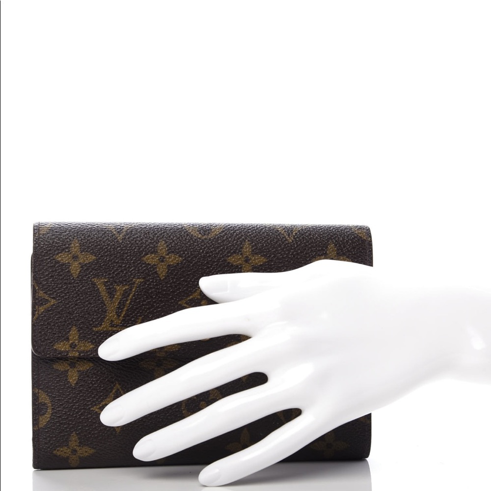 Louis Vuitton Monogram Alexandra Wallet - Picture 2 of 11